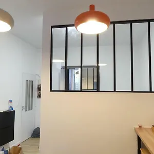 Apartment Voltaire