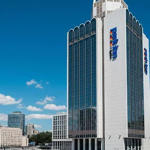 Park By Radisson Troyitska Otel Kiev