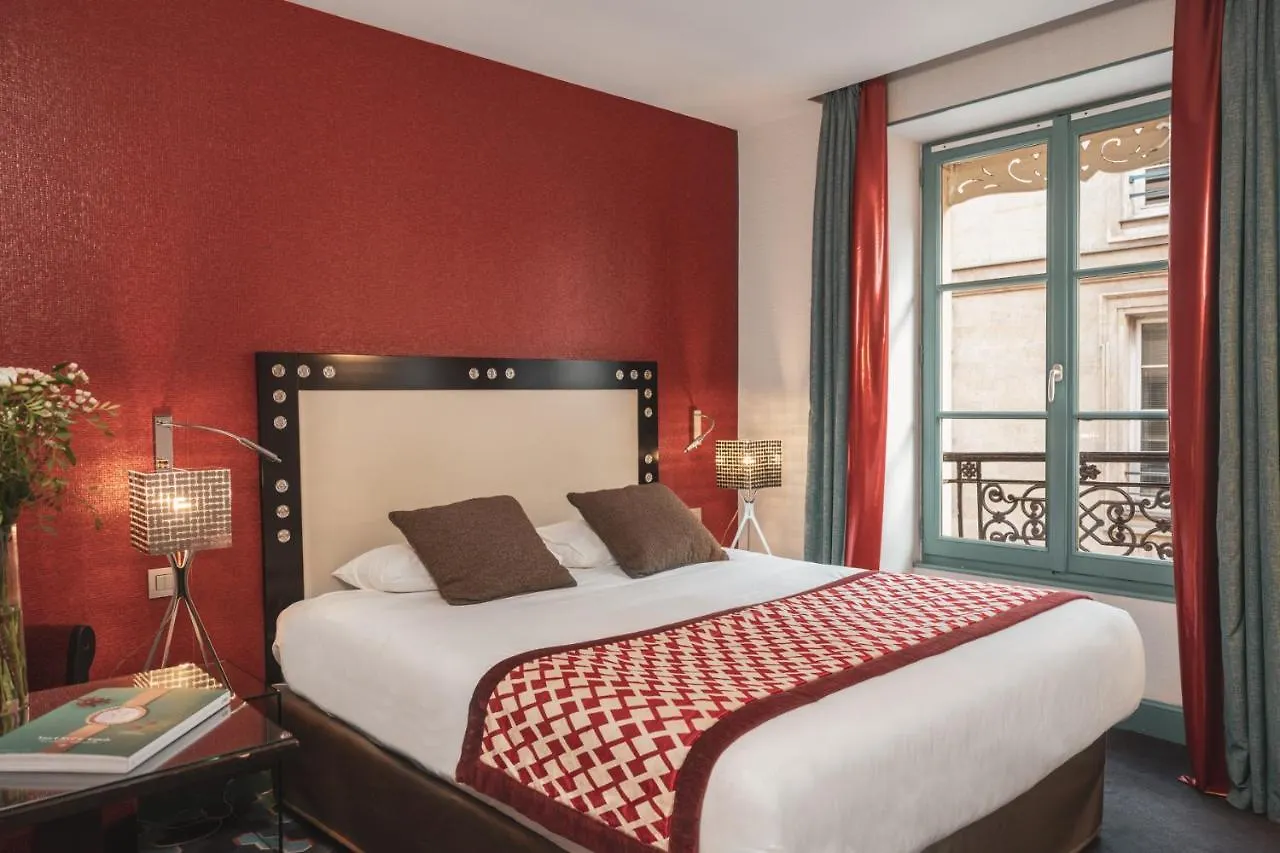 Hotel Le Petit París